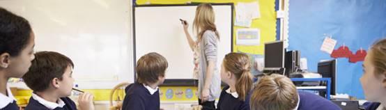 A group of people in a room

Description automatically generated